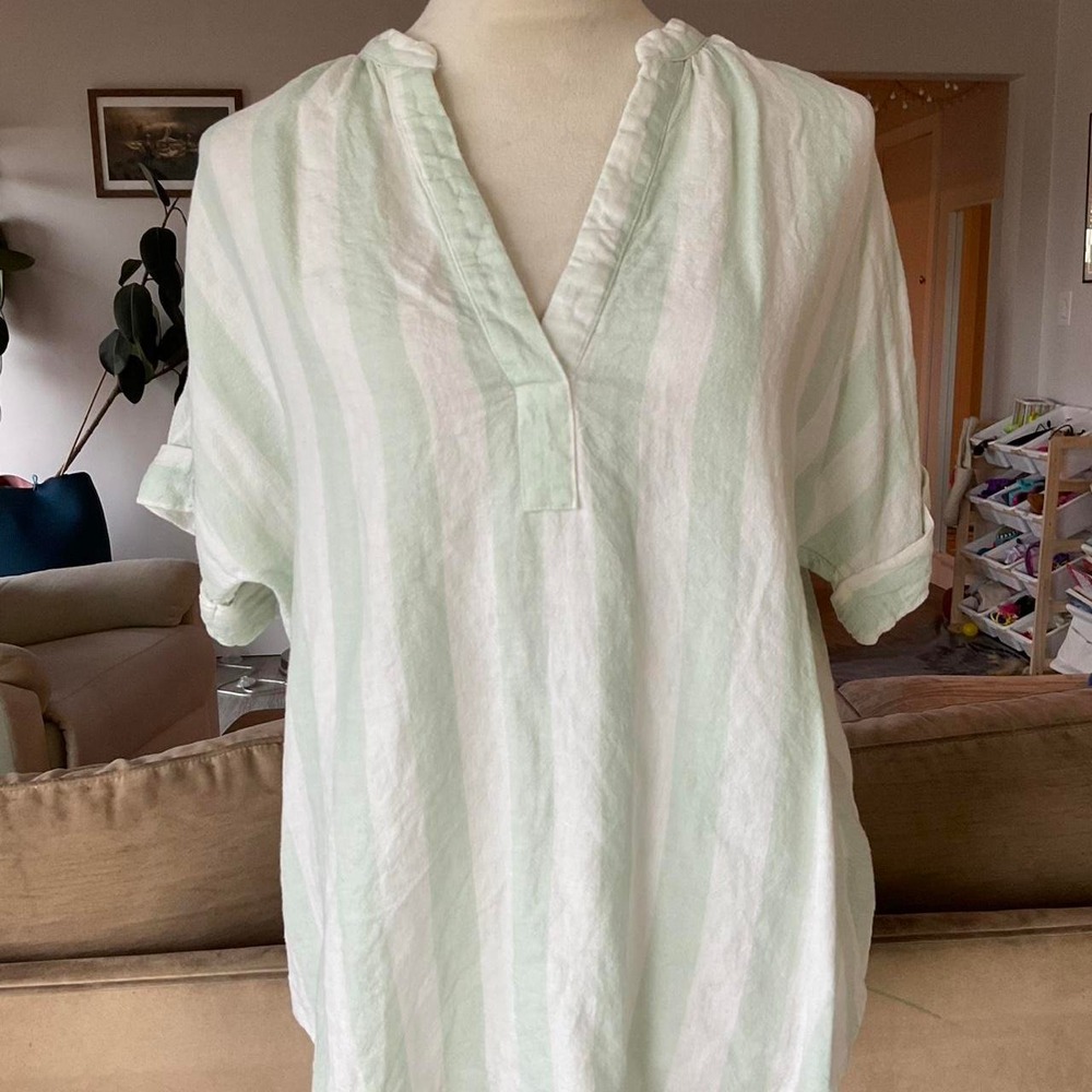 Linen Blend A New Day Mint & White V-Neck Blouse Beachy Coastal Grandma